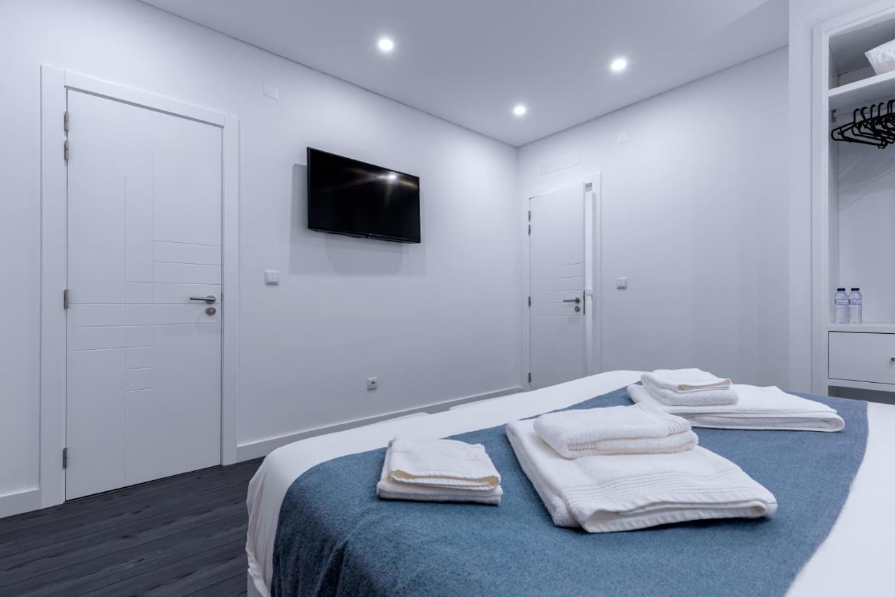 Bed and Breakfast Ilheu 25 Peniche House Екстер'єр фото
