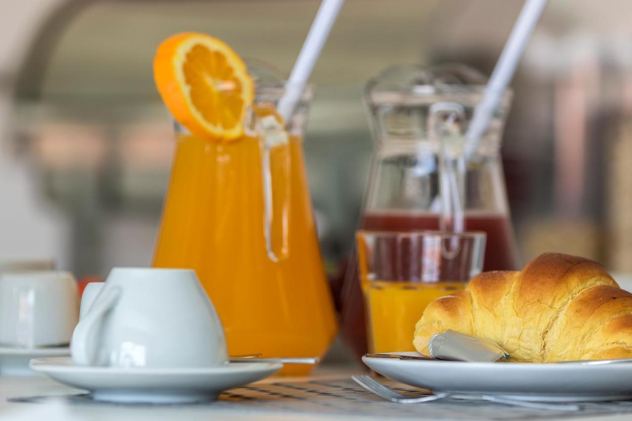 Bed and Breakfast Ilheu 25 Peniche House Екстер'єр фото